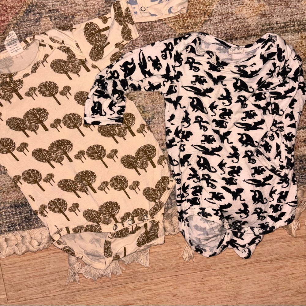 Kate Quinn boy 6–12 month bamboo organic cotton bundle sleeper bodysuit romper - Picture 3 of 5